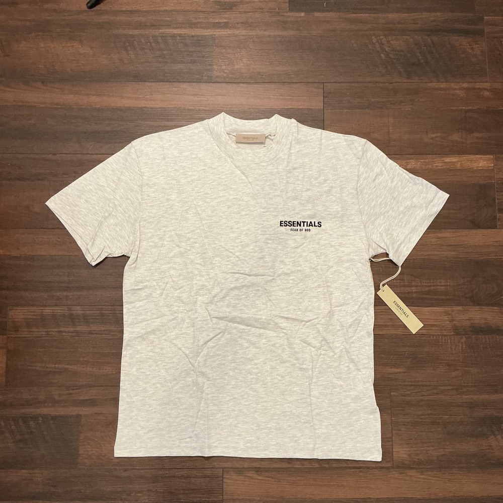 Fear of God Essentials Logo T-Shirt Heather Grey Boxy Fit Size M NWT Streetwear